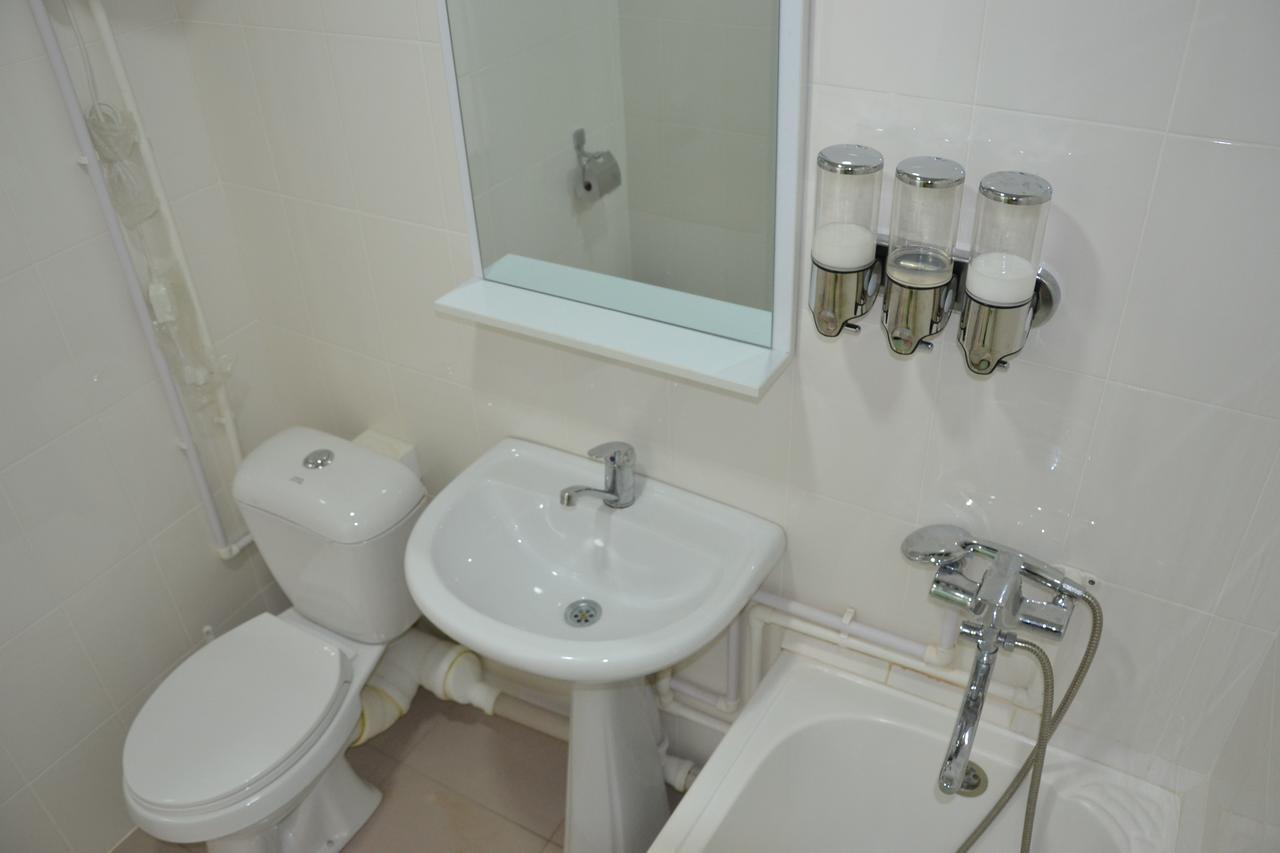 Sakura Inn Fergana Bagian luar foto