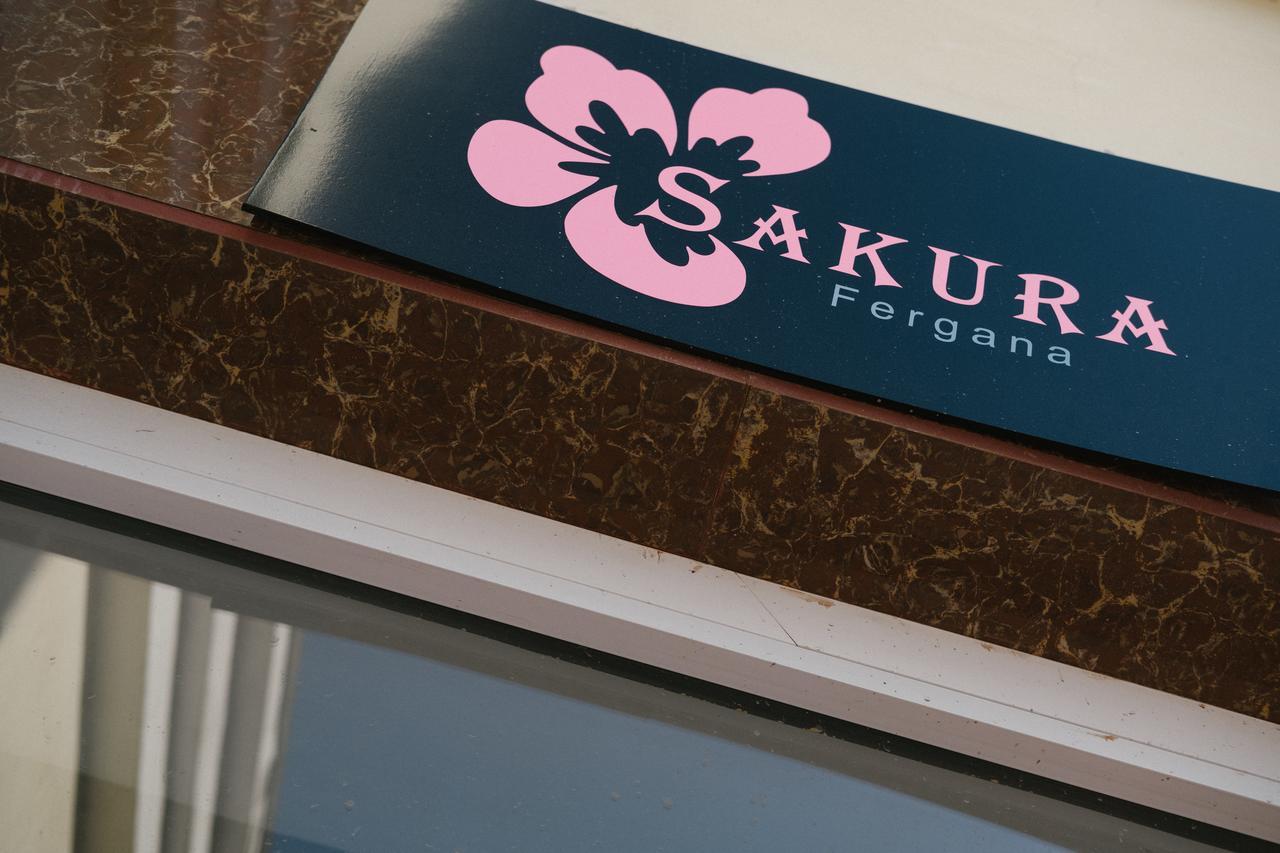 Sakura Inn Fergana Bagian luar foto